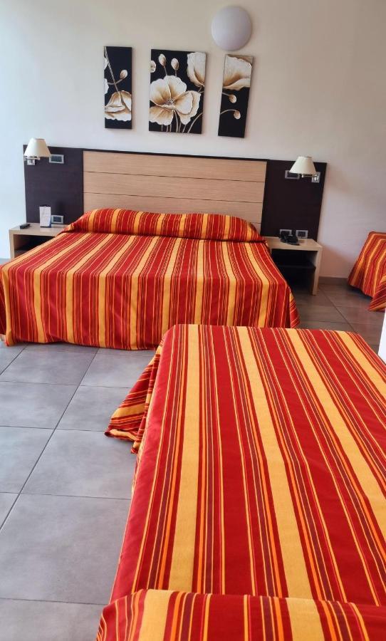 Hotel Insteia Polla Luaran gambar