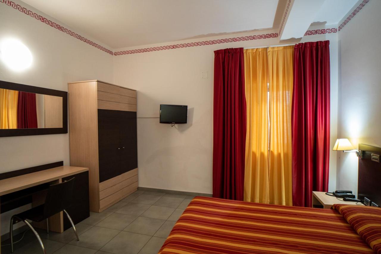 Hotel Insteia Polla Luaran gambar