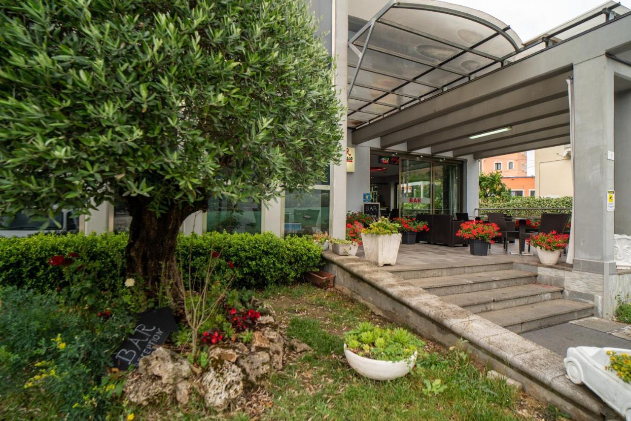 Hotel Insteia Polla Luaran gambar