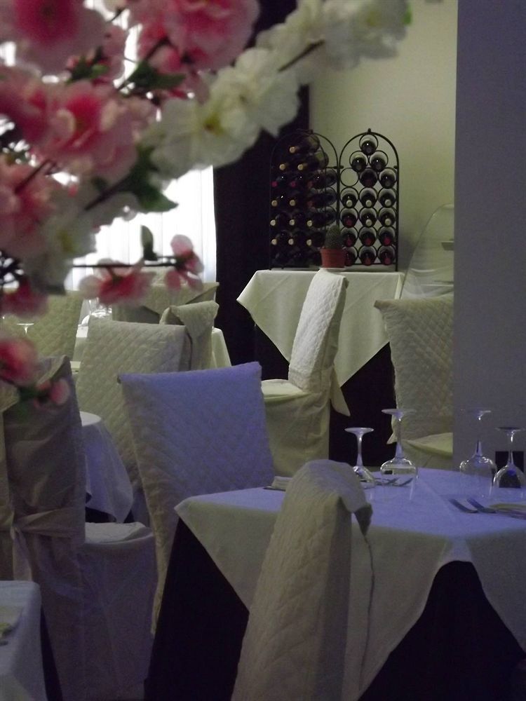 Hotel Insteia Polla Luaran gambar