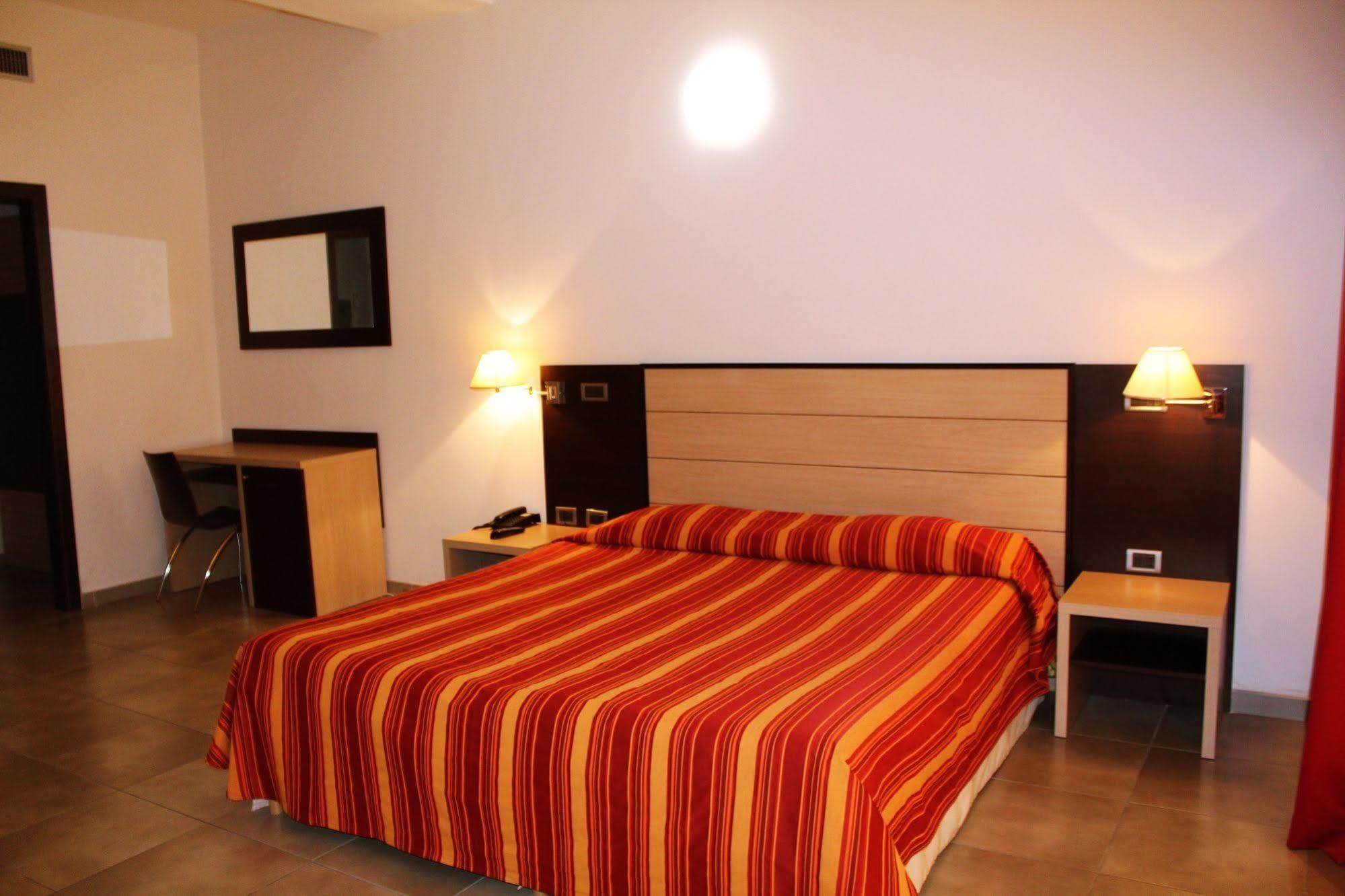 Hotel Insteia Polla Luaran gambar